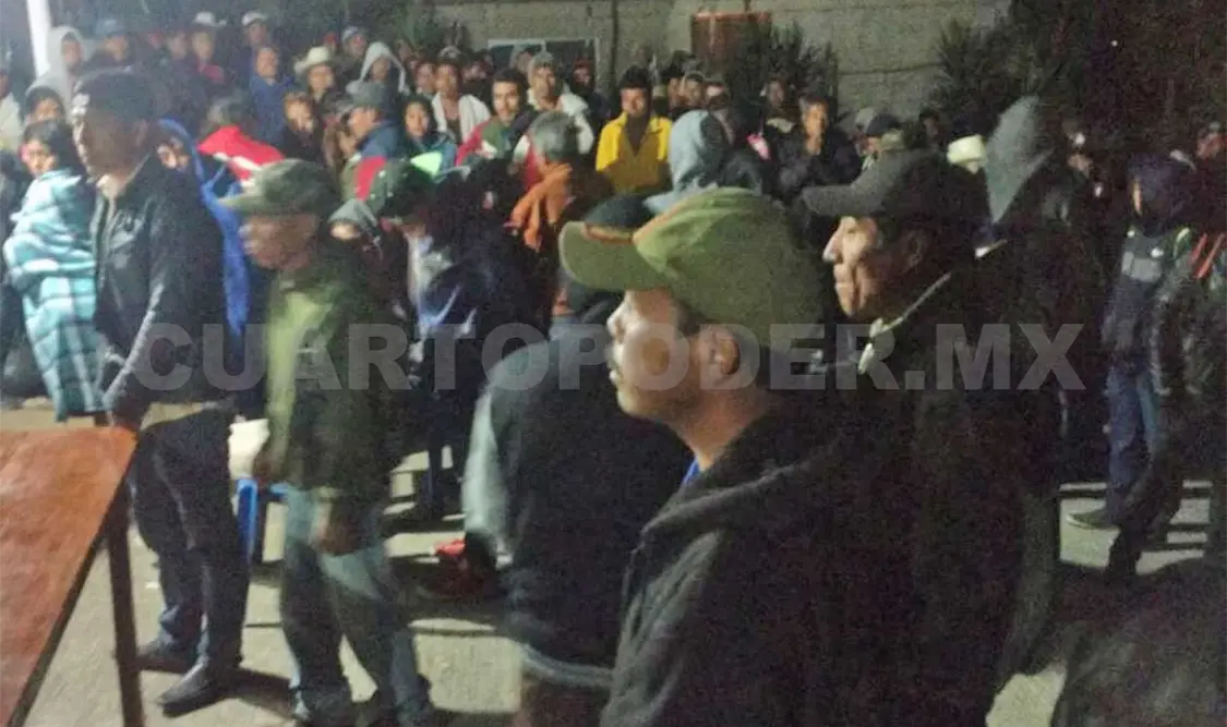 Invasores retienen a fiscales notificadores