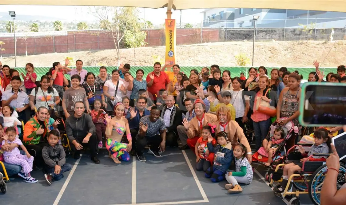 Atayde Hermanos lleva sonrisas al CRIT