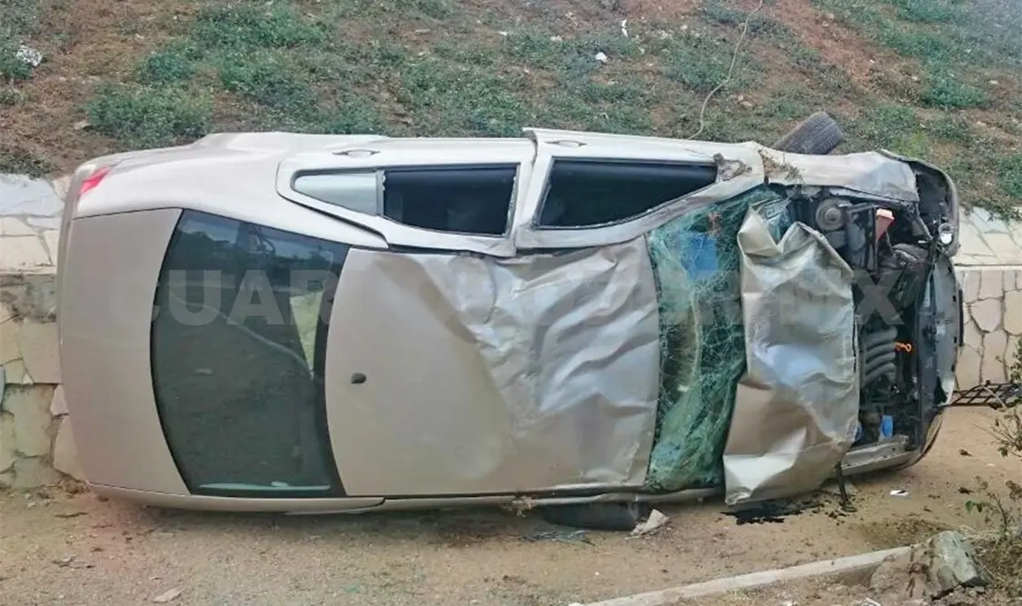 Vuelca Jetta en “El Trébol”