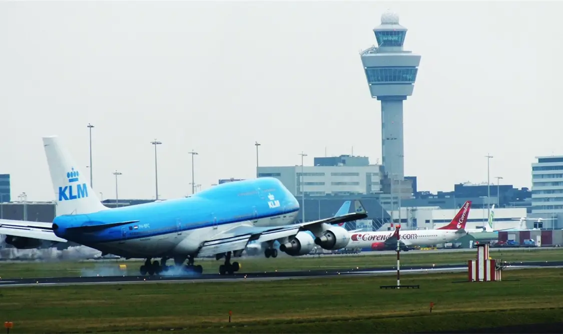 El acuerdo de liberalización del tráfico aéreo bilateral podría generar 900 millones de euros. Agencias