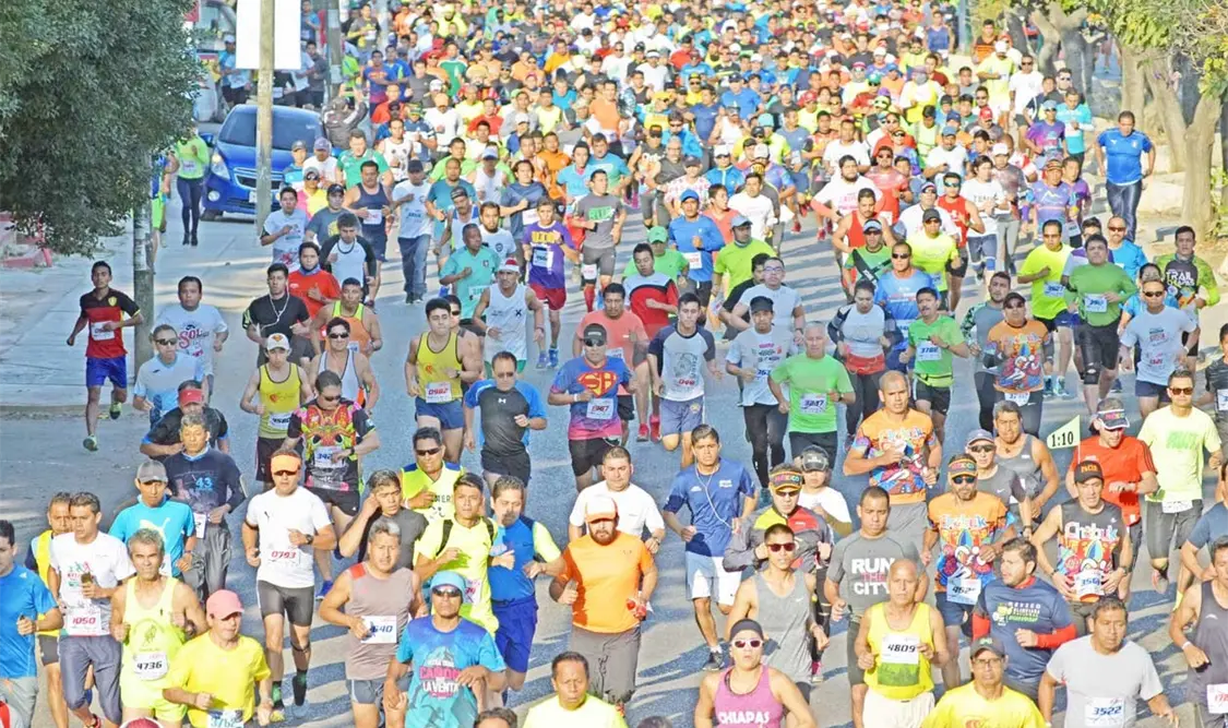 10 mil 77 atletas en la Carrera del Parachico