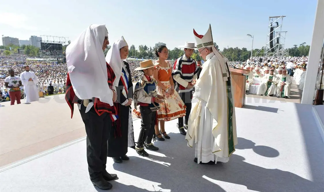 Papa oficia misa en Chile