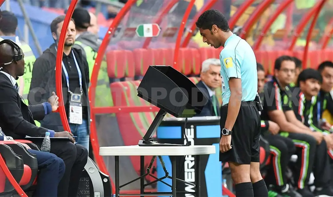 El ayudante para evitar errores en el Futbol