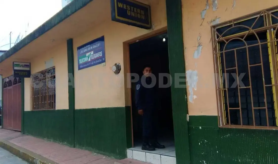 En asalto a Telecom pistoleros escapan con 290 mil pesos