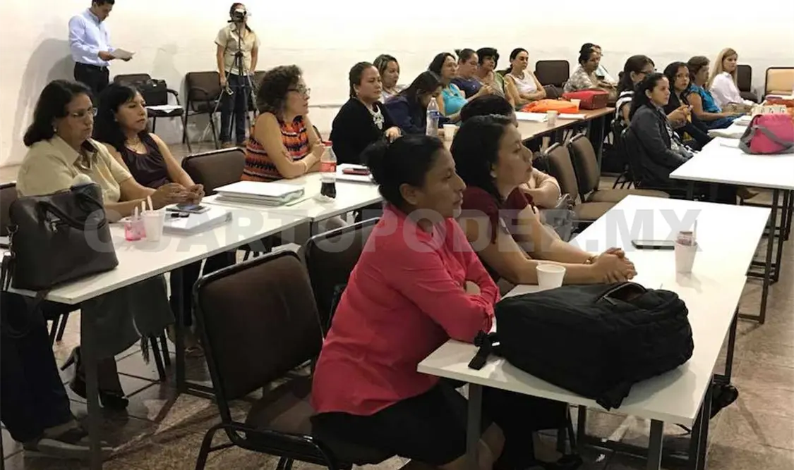Concluye diplomado sobre autismo