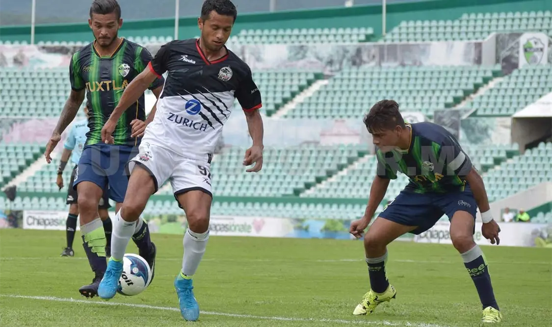 Tuxtla visita a Lobos en la J3