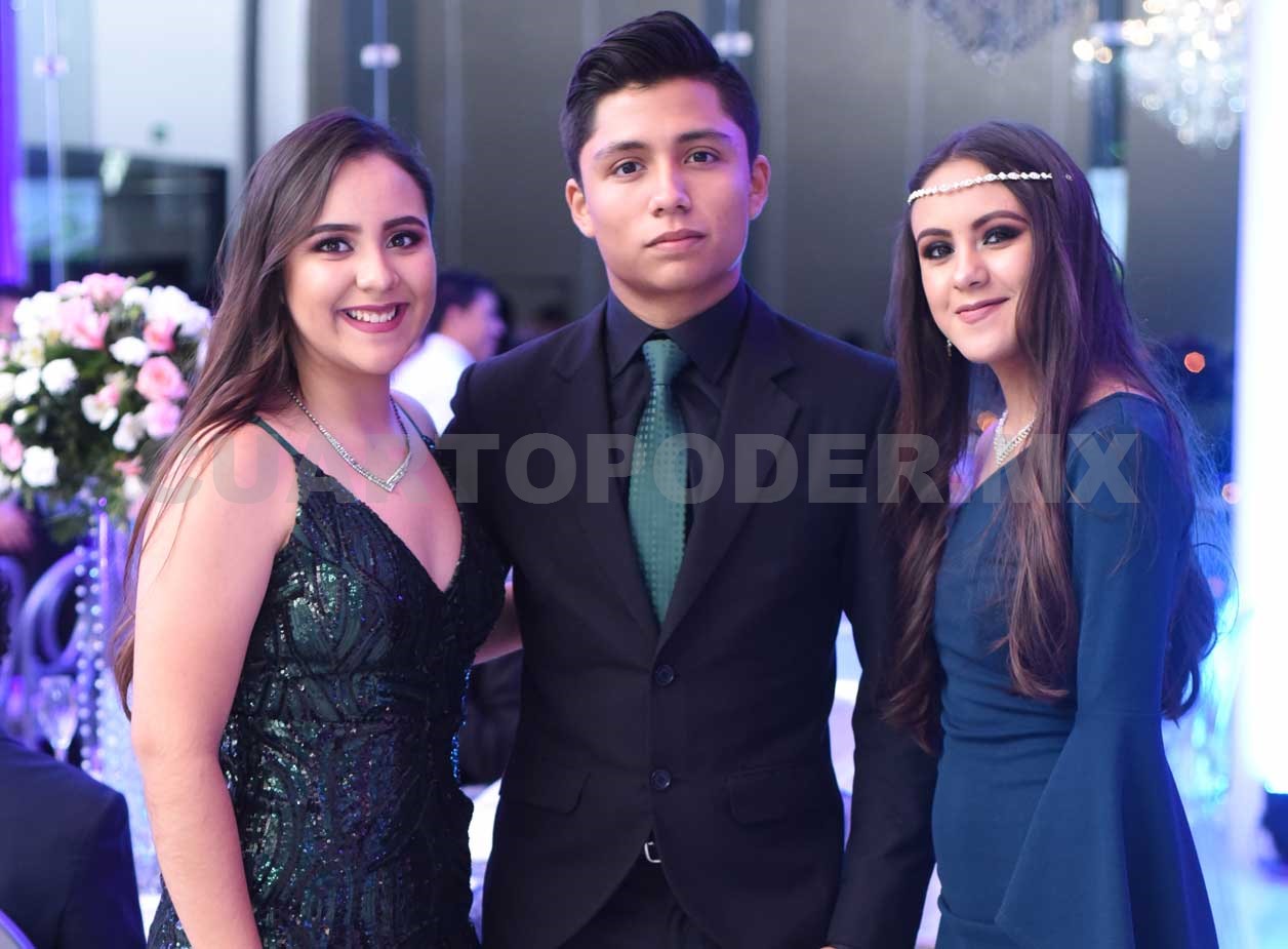 Extraordinarios XV años