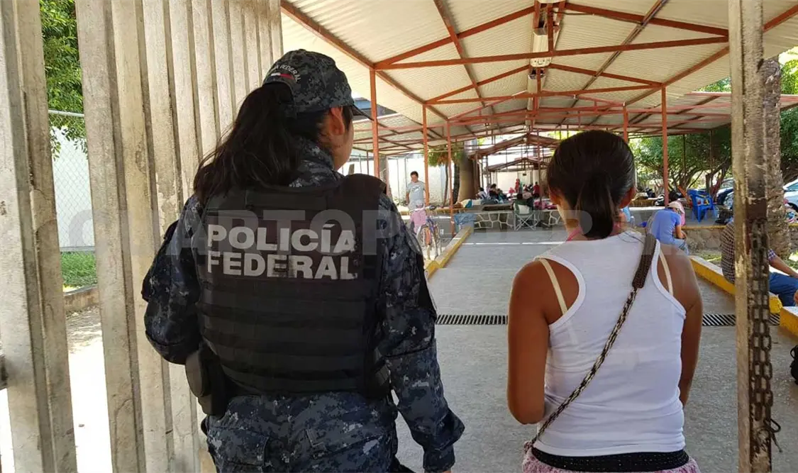 Gendarmería apoya a niño con síndrome de Down