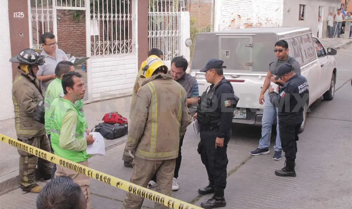 Encuentran a estilista muerto al interior de su domicilio