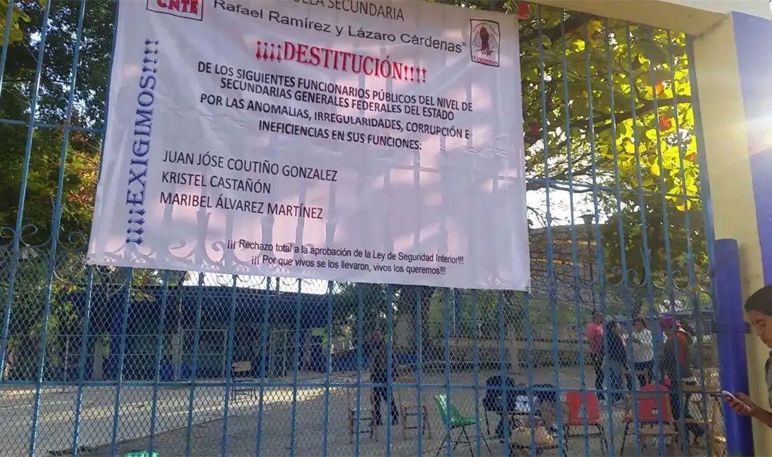 Escuela tomada por problema sindical