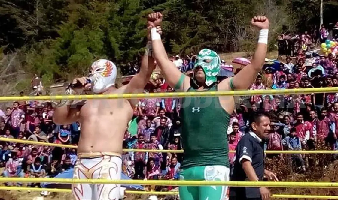 La función en Zinacantán dejó como ganadores a Carístico y Murcy Jr.