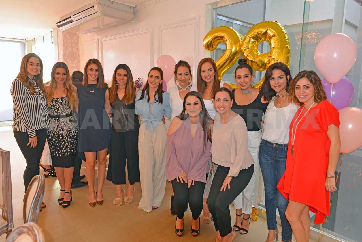 Fiesta sorpresa para Anabel