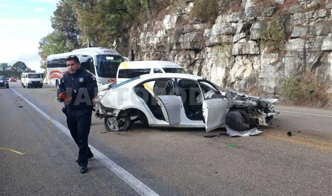 Dos lesionados en accidente carretero