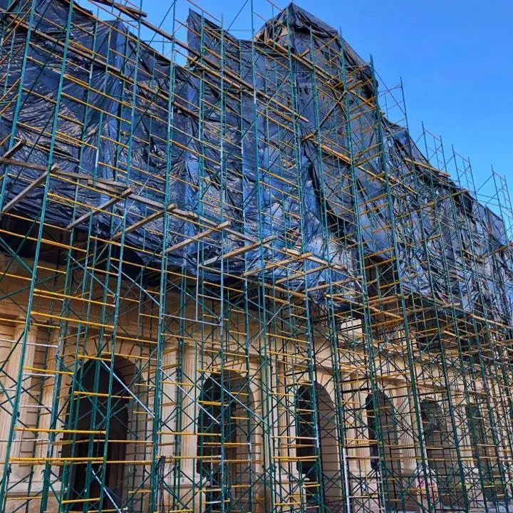 Trabajos de restauración en el Palacio Municipal en 50 por ciento