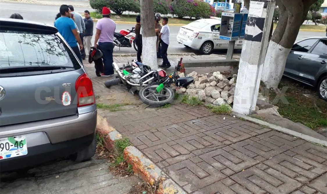 Accidente múltiple deja una persona lesionada