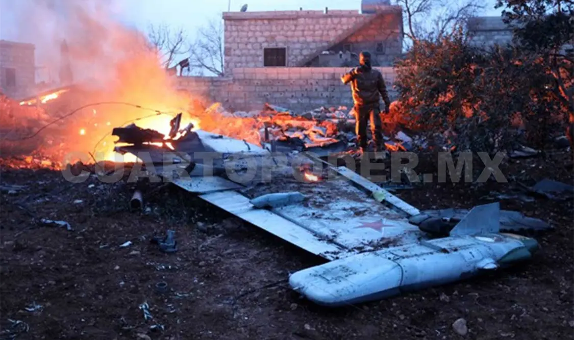 El piloto del avión ruso se eyectó y sobrevivió al incidente, pero fue capturado y murió a manos de milicianos. Agencias