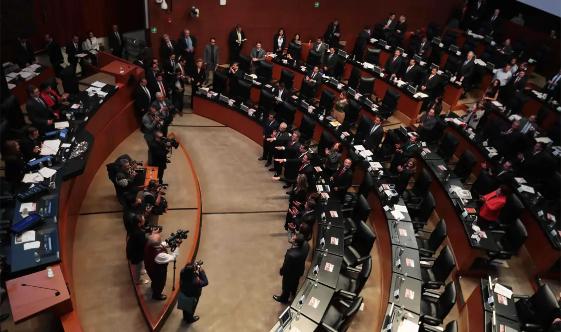 Senado oficializa licencias a legisladores para buscar nuevos cargos