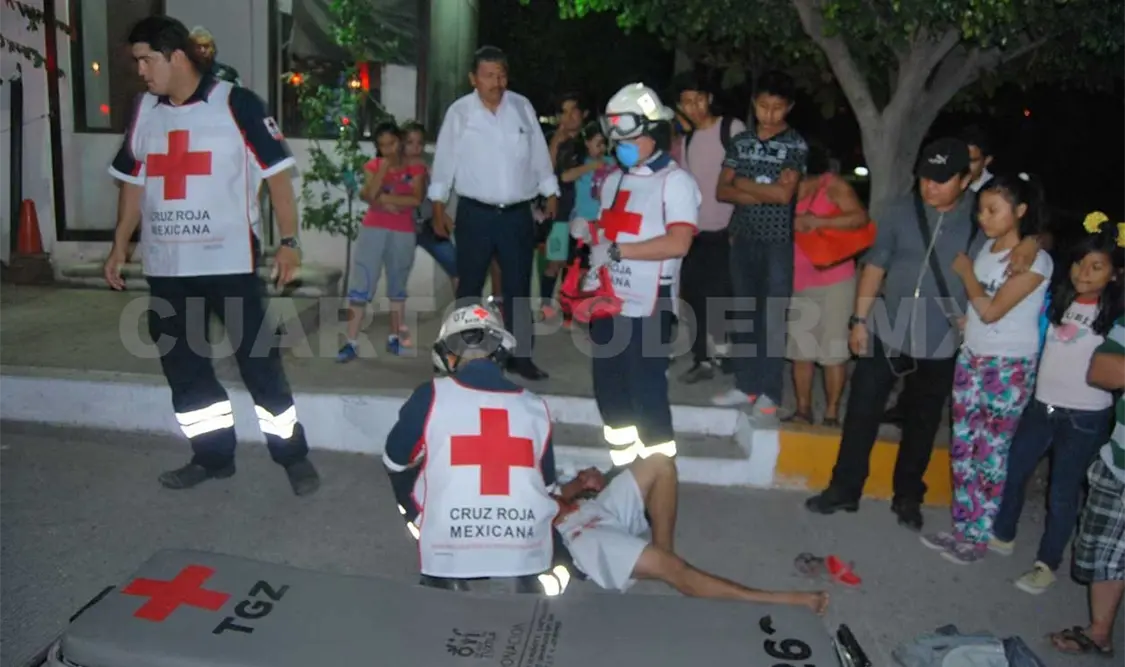 Apuñalan a hombre en riña callejera