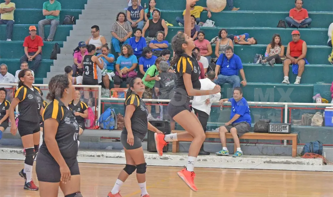 Ardillas y Enigma comandan la liga