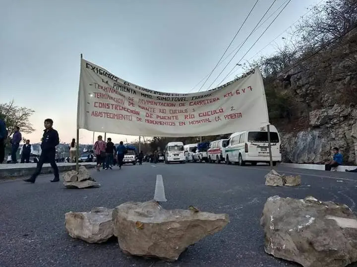 Bloqueos carreteros siguen afectando el desarrollo económico. Cortesía/Cp
