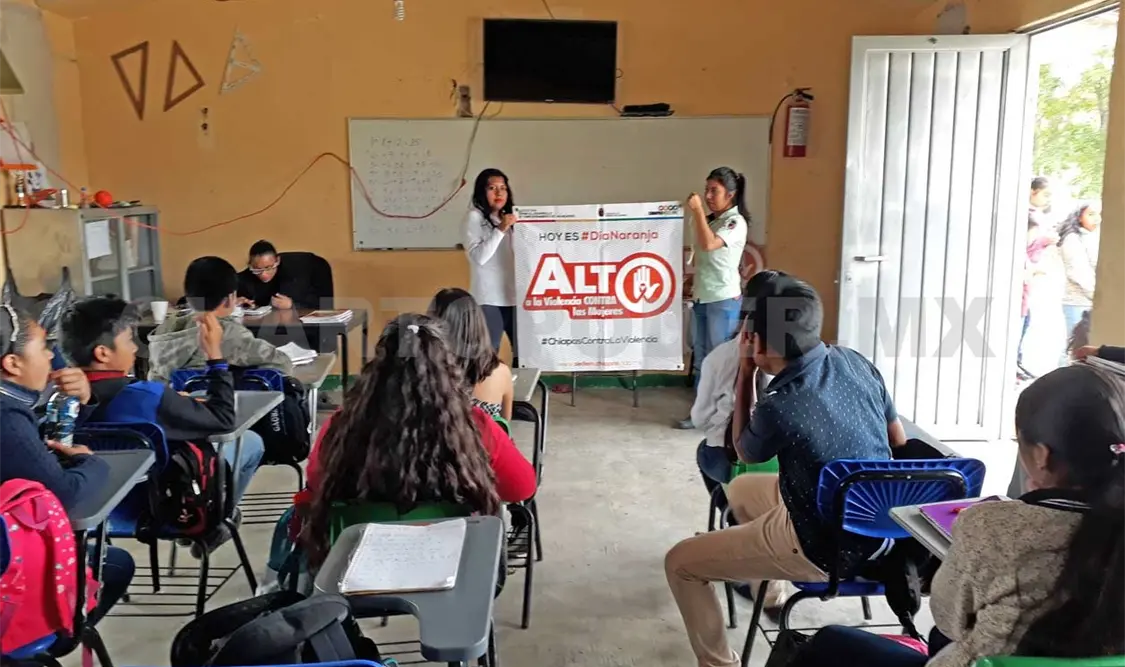 Imparten pláticas sobre tipos de violencia y bullying