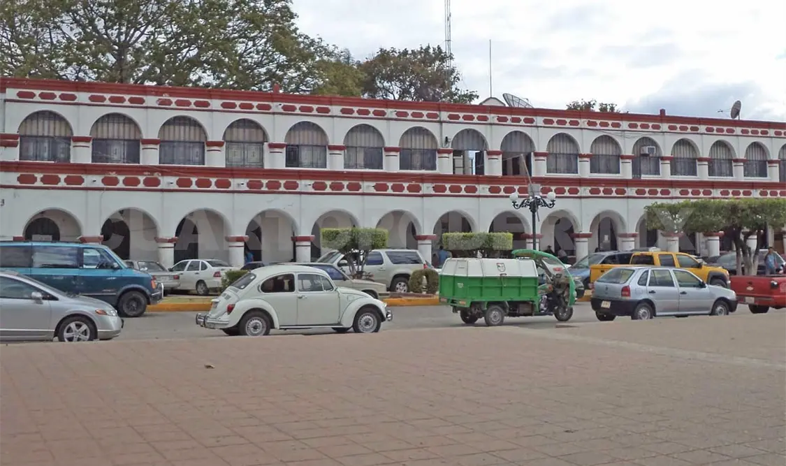 Señalan que la actual administración municipal de Chiapa de Corzo adeuda pagos con proveedores de la feria del 2017. CP