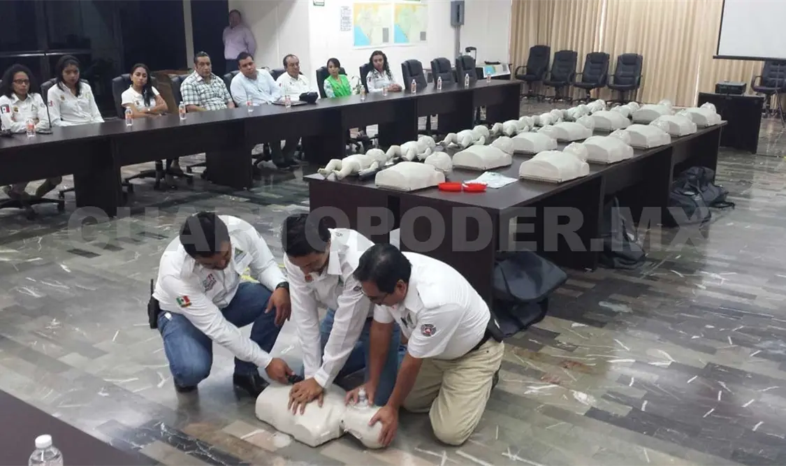 Imparten capacitación en reducción de riesgos