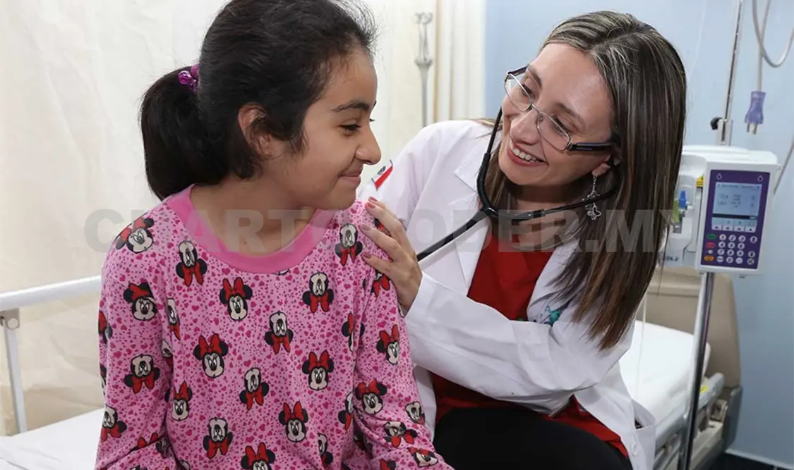 Lanzan guía para que padres detecten el cáncer