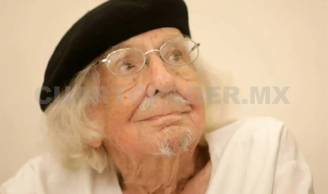 Ernesto Cardenal en el encuentro de poetas de Granada. Cortesía