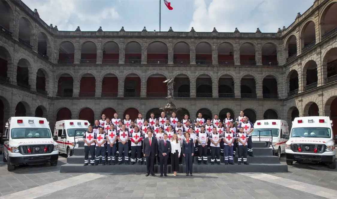 Peña Nieto reconoce labor de la Cruz Roja en momentos difíciles del país