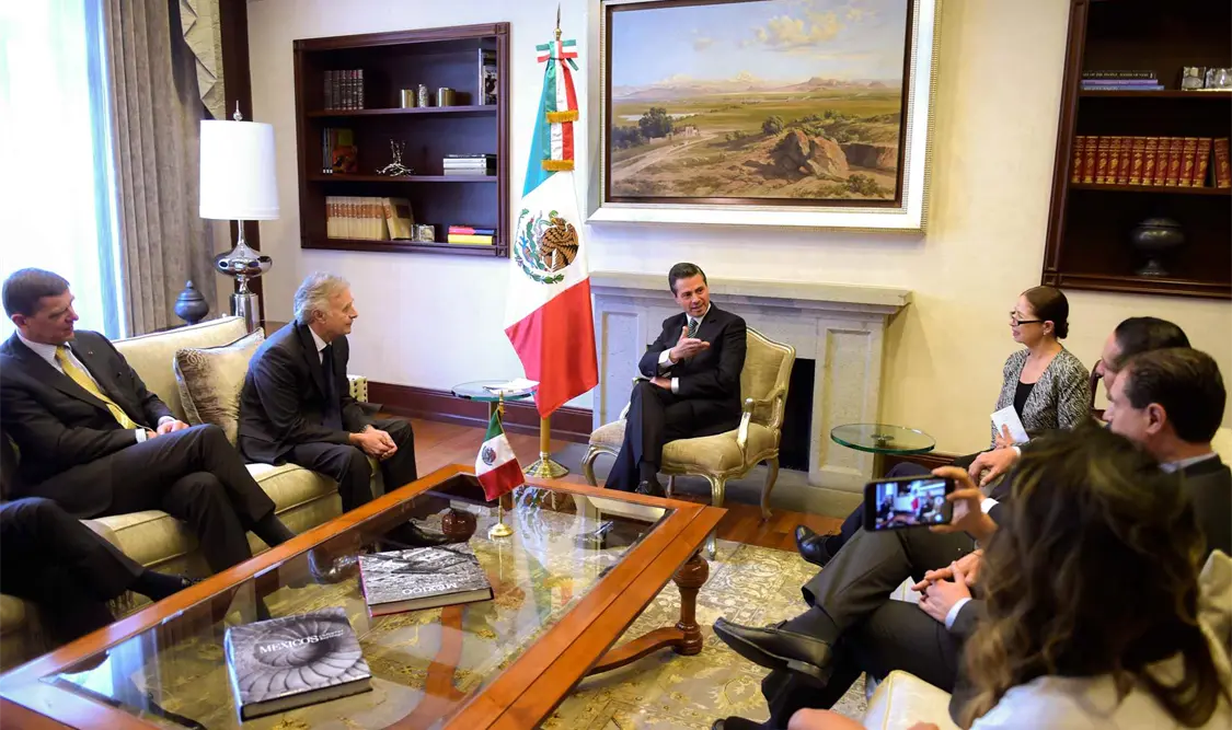 Empresa francesa anuncia a Peña Nieto inversión de entre 25 y 30 mdd