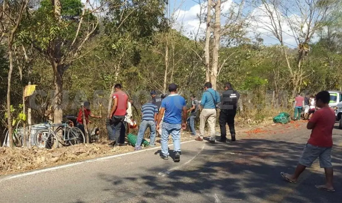 Seis personas resultaron heridas al sufrir volcadura