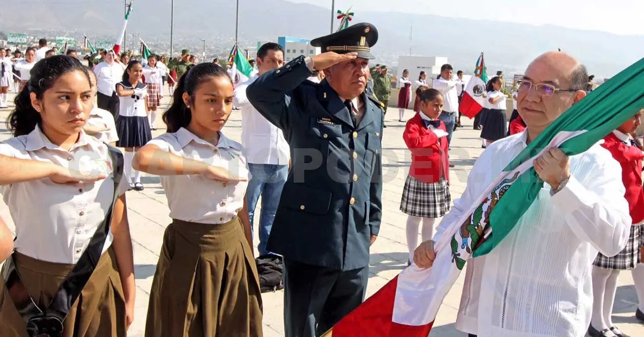 Chiapanecos unidos por las causas de México