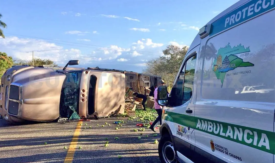 Autoridades informaron que al parecer el exceso de velocidad fue la causa del accidente carretero. Flor Cordero /CP