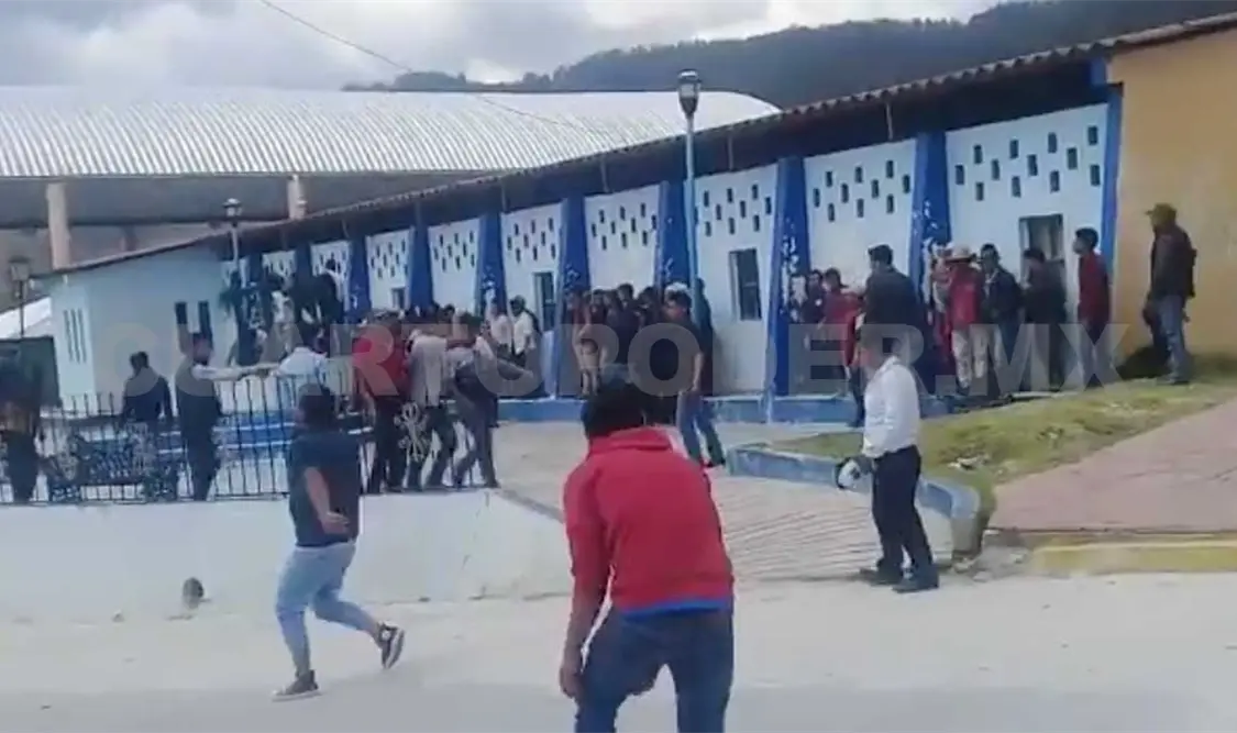 Se enfrentan priístas por designación de candidato