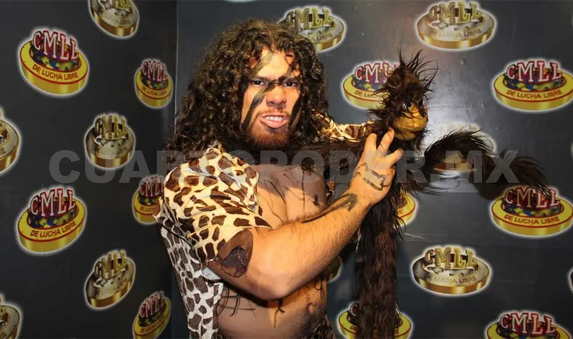 Cavernario finge y da el triunfo a los rudos