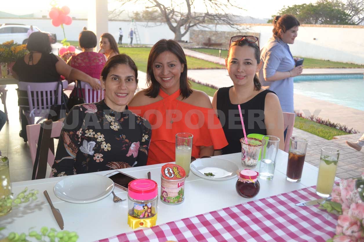 Felicidades, Luz María