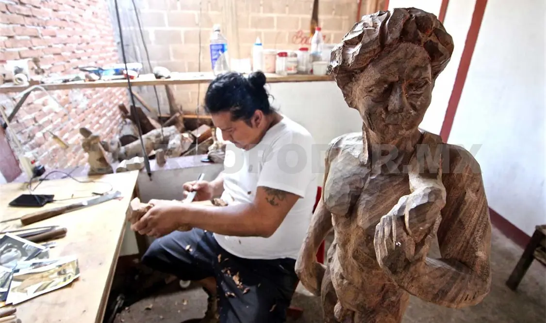 El instinto creativo del Jaguar Rojo