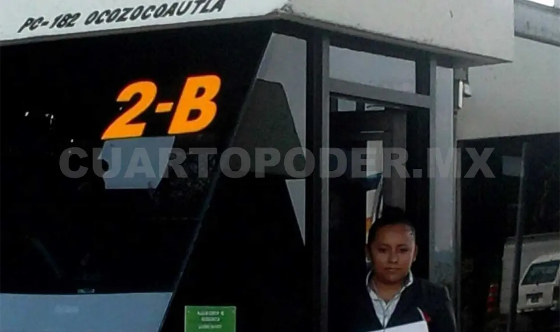 Por privatización se manifiestan trabajadores