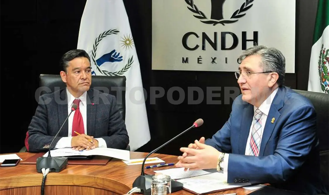 González Pérez firmó un convenio de colaboración con la Facultad de Derecho de la UNAM. @CNDH | Twitter