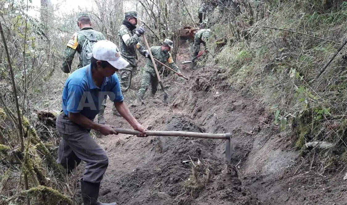 Personal del Ejército mexicano ha fortalecido las acciones de combate del incendio.