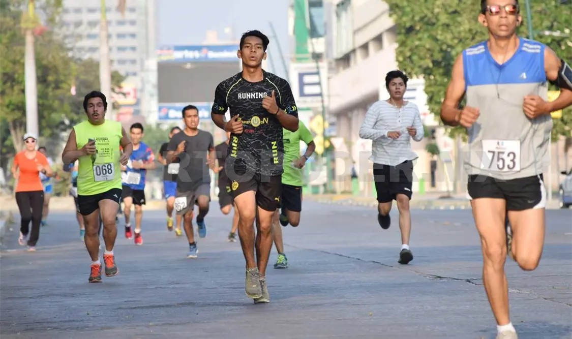 Esta edición del Medio Maratón se realiza por una noble causa, por ello la justa lleva como lema “Iluminemos de azul por el autismo”. Guillermo Ramos/CP