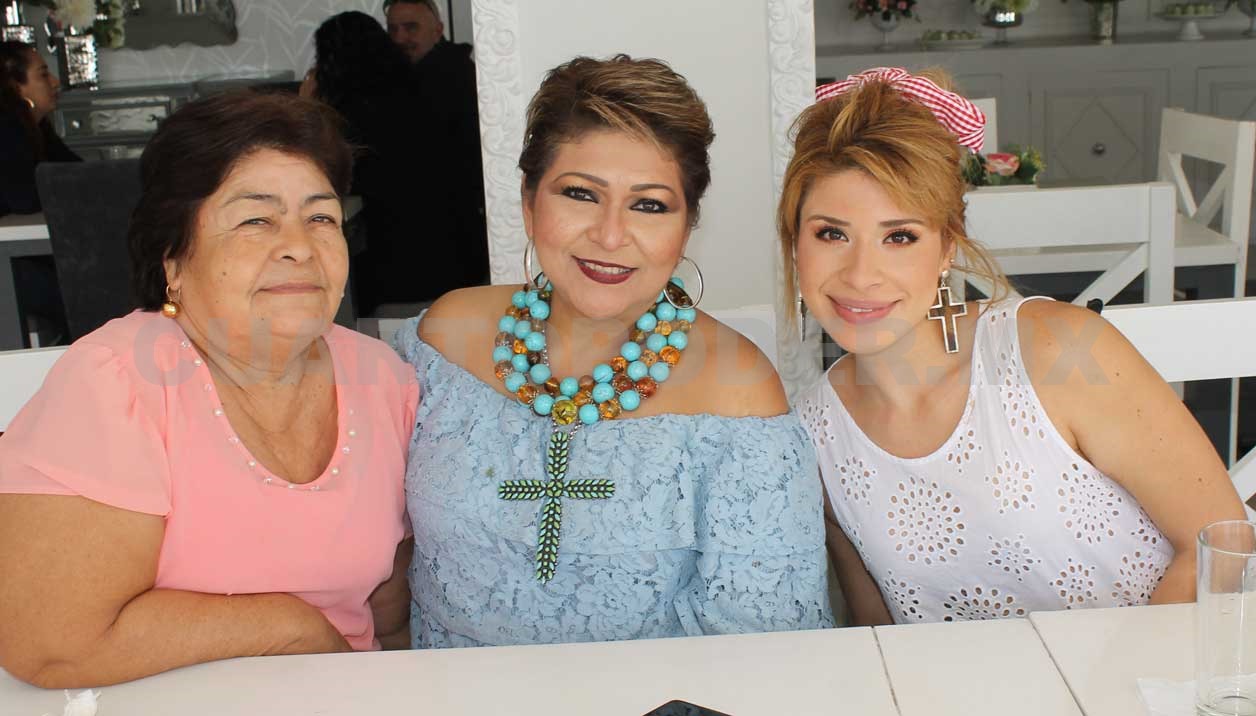 Celebración con amigas