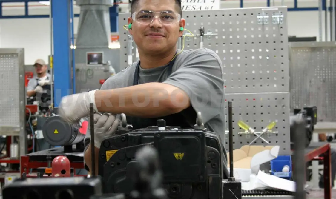 Llaman a universidades a vincularse con empresas