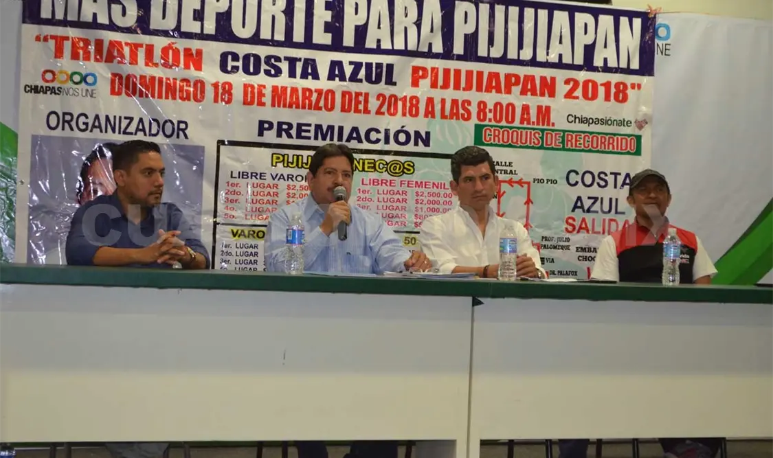 Presentan 7ª edición del Triatlón Costa Azul