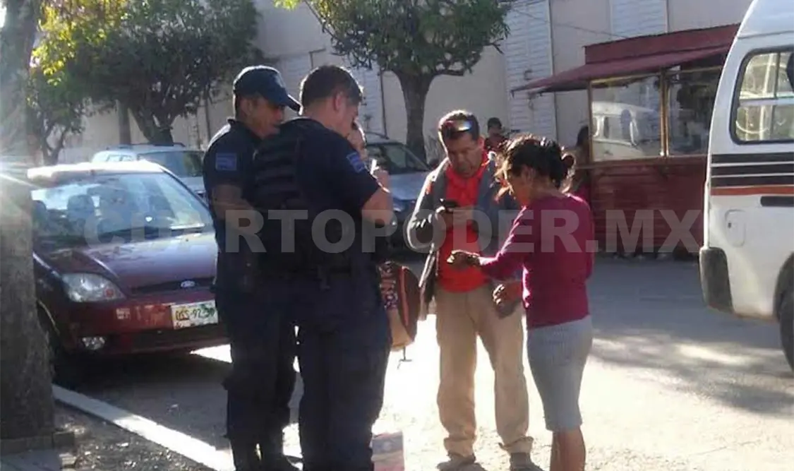Estafan a mujer con 23 mil pesos al salir del banco