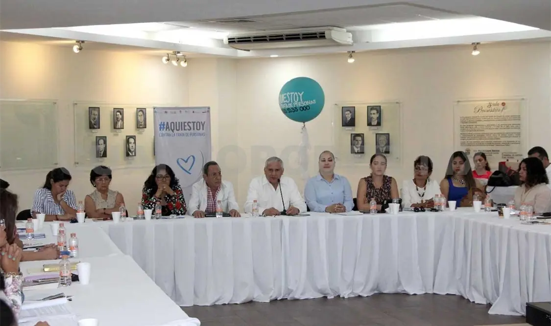 Analizan interrupción legal de embarazos