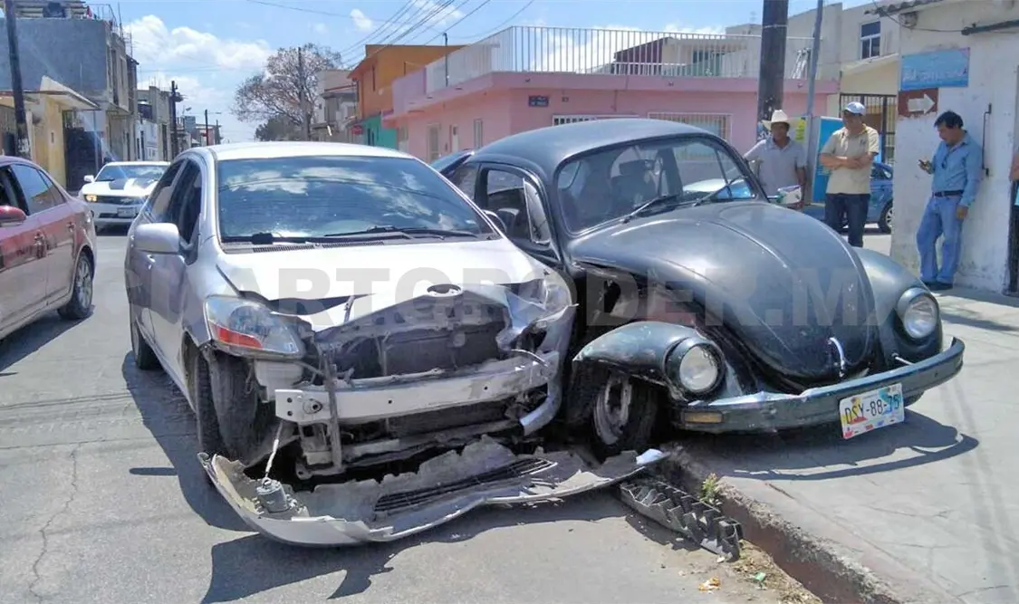 Dos mujeres quedan lesionadas en accidente