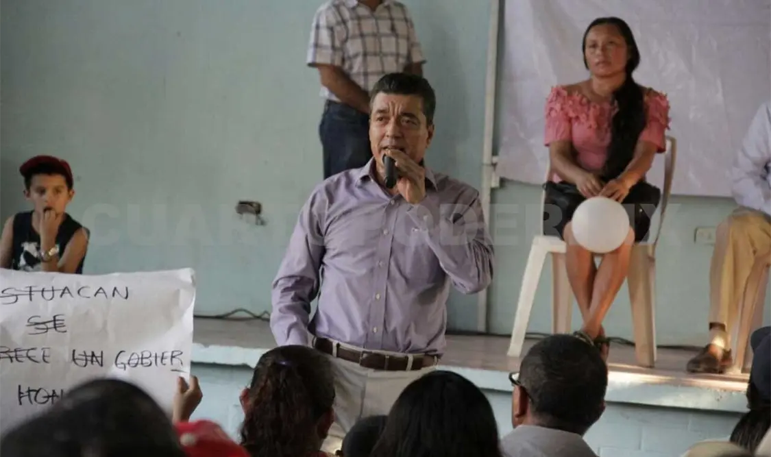 Presente Rutilio en reunión de estructura