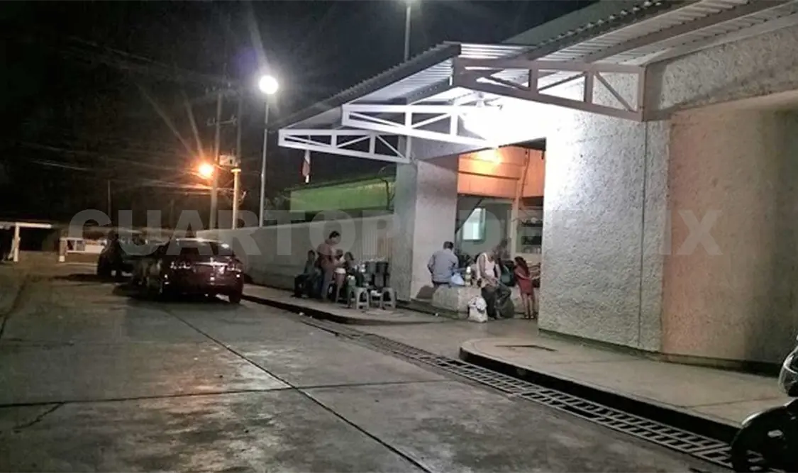 Menor y adulto heridos a balazos en intento de robo